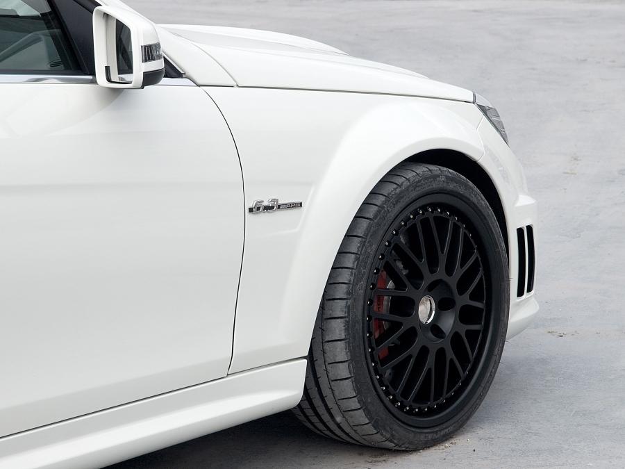  Mercedes-Benz C63 AMG by McChip-DKR 2011 года  (фото 5 из 11)